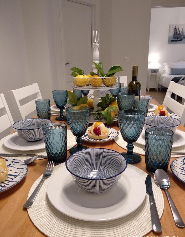 The Bluehouse - Spacious Top Floor Flat With Parking, By Mon Repos Beach Corfu  Экстерьер фото